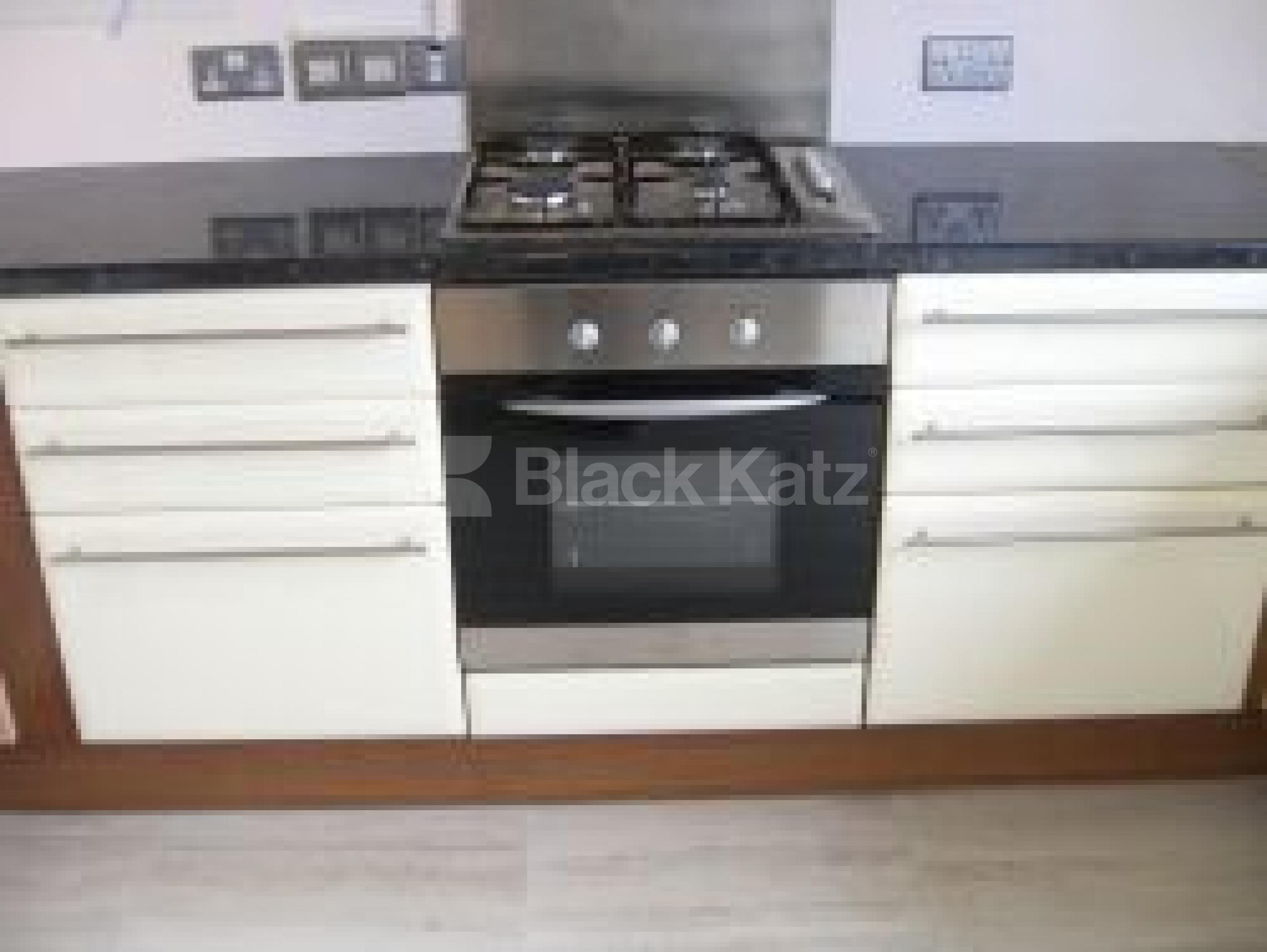 			3 Bedroom, 1 bath, 1 reception Flat			 Willoughby Road, Crouch End borders n8